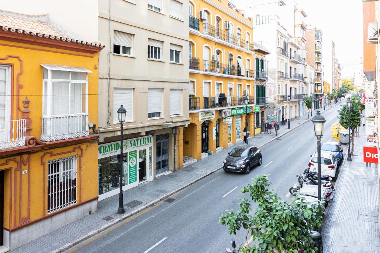 Apartamento Vicky Victoria Малага Экстерьер фото